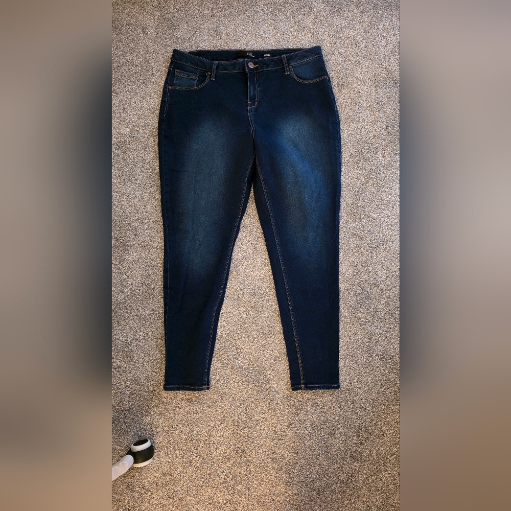 1822 Women's Dark Blue Jeans- 16w